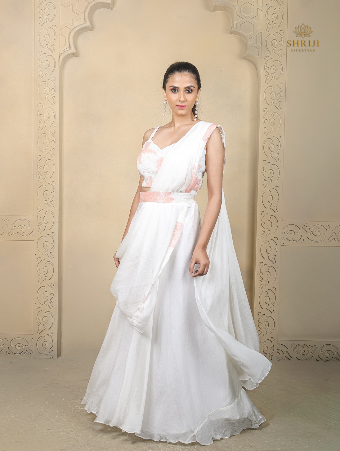 chinon white drep saree
