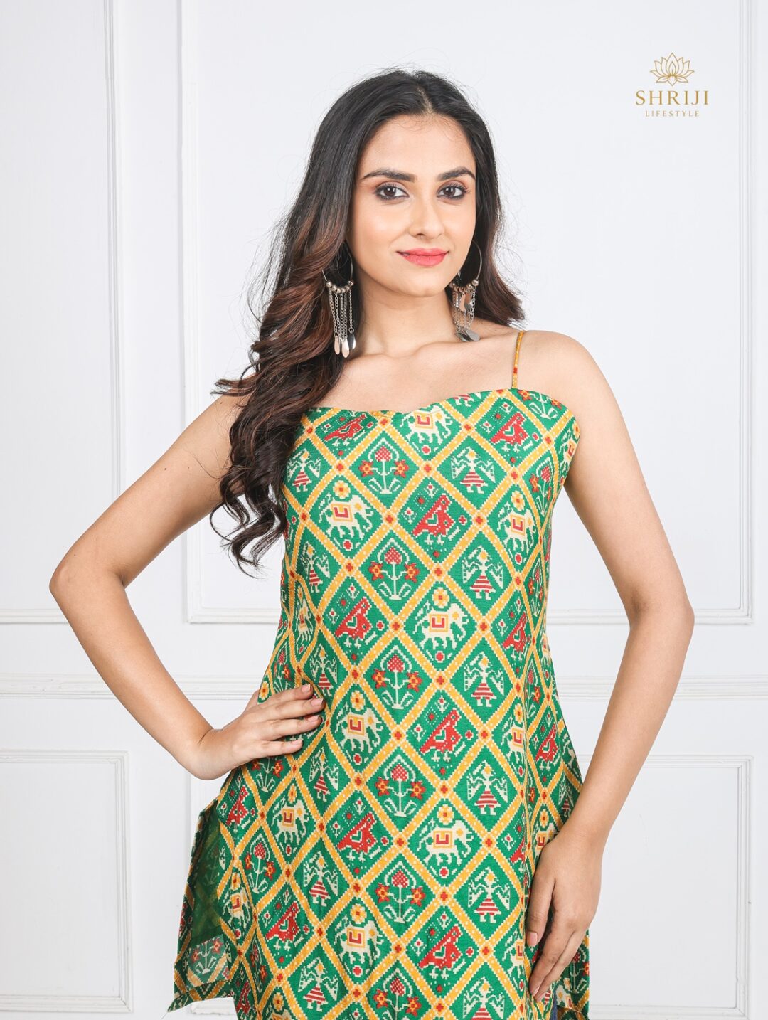 green patola print kurti